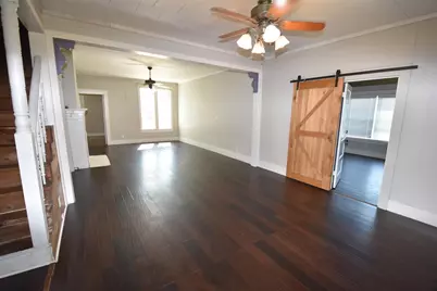 215 E 11th Street, Bonham, TX 75418 - Photo 24