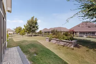 12612 Copper Ore Way, Denton, TX 76207 - Photo 36