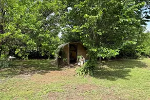 2512 Timber Rd, Burleson, TX 76028 - Photo 8