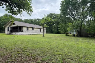 2512 Timber Rd, Burleson, TX 76028 - Photo 10