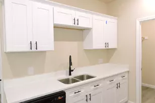 106 Navajo Dr, Mabank, TX 75156 - Photo 8