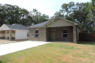 106 Navajo Dr, Mabank, TX 75156 - Photo 2
