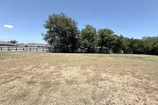 312 Ralph St, White Settlement, TX 76108 - Photo 14