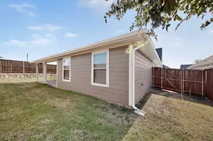 11129 Pond View Ct, Providence Village, TX 76227 - Photo 32