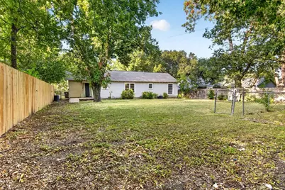 4108 Austin Avenue, Waco, TX 76710 - Photo 24