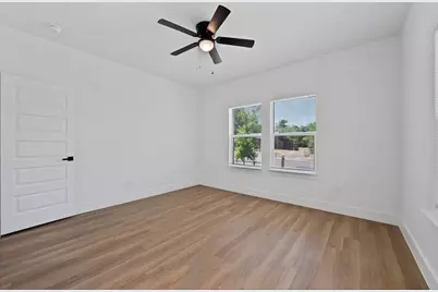 805 Tierney Road, Fort Worth, TX 76112 - Photo 28