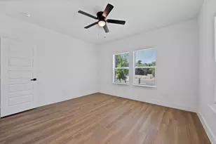 805 Tierney Rd, Fort Worth, TX 76112 - Photo 28