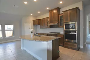 2900 Blf Crk Dr, Mansfield, TX 76063 - Photo 6