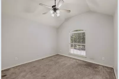 5919 Ridgeway Drive, Grand Prairie, TX 75052 - Photo 24