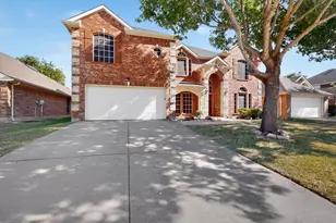 5919 Ridgeway Dr, Grand Prairie, TX 75052 - Photo 1