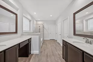 5617 Mountain Island Dr, Fort Worth, TX 76179 - Photo 4