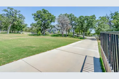 2161 Eagles Ridge Drive, Weatherford, TX 76087 - Photo 2