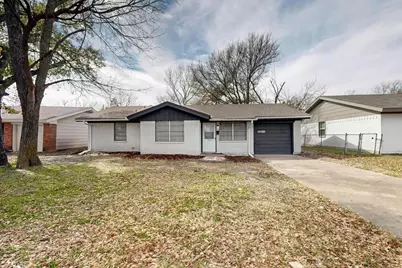1208 S Benton Street, Corsicana, TX 75110 - Photo 2