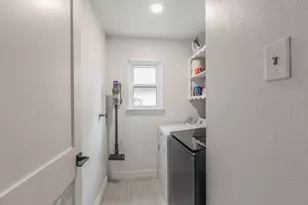 8559 S Mediterranean Cir, Dallas, TX 75238 - Photo 14