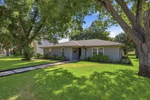 10941 Beauty Ln, Dallas, TX 75229 - Photo 2