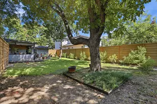 10941 Beauty Ln, Dallas, TX 75229 - Photo 34