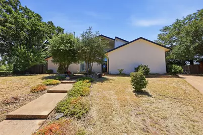 2700 Shadow Wood Court, Arlington, TX 76006 - Photo 1