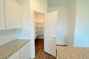 565 Pueblo Bonito Trl, Fort Worth, TX 76052 - Photo 6