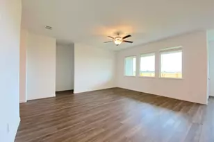 565 Pueblo Bonito Trl, Fort Worth, TX 76052 - Photo 4
