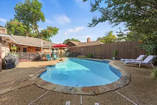 6138 N Jim Miller Rd, Dallas, TX 75228 - Photo 18