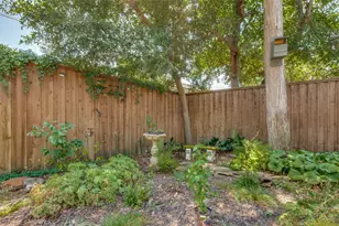 1420 Junior Dr, Dallas, TX 75208 - Photo 36