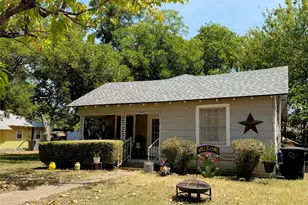 305 Williams Ave, Cleburne, TX 76033 - Photo 2