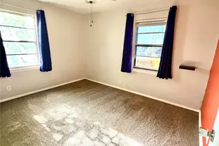 412 E Lovers Ln, Arlington, TX 76010 - Photo 10