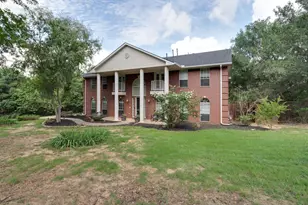 3937 Valley View Ln, Flower Mound, TX 75022 - Photo 2