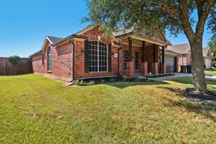 7905 Decoy Dr, Arlington, TX 76002 - Photo 2