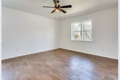 1307 Worthington Street, Grapevine, TX 76051 - Photo 4