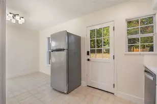 305 N Oak Cliff Blvd, Dallas, TX 75208 - Photo 6