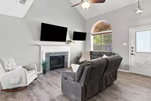 3720 Big Leaf Ln, Fort Worth, TX 76137 - Photo 6