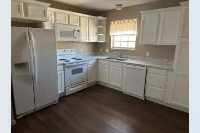103 S Morrow Street #B, Blue Ridge, TX 75424 - Photo 2