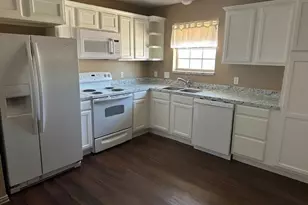 103 S Morrow St, Blue Ridge, TX 75424 - Photo 2