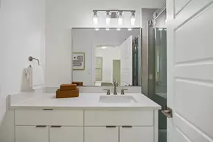 1917 Landon Ln, Dallas, TX 75204 - Photo 24