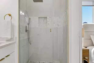 1917 Landon Ln, Dallas, TX 75204 - Photo 20