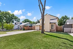 4640 Waterway Dr N, Fort Worth, TX 76137 - Photo 2