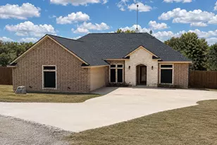 108 Tay Ct, Weatherford, TX 76088 - Photo 2