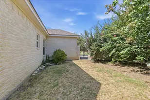 32 N Shore Cir, Waco, TX 76708 - Photo 36