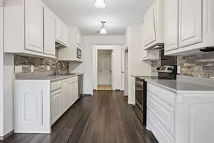 4406 Rain Forest Dr, Arlington, TX 76017 - Photo 12