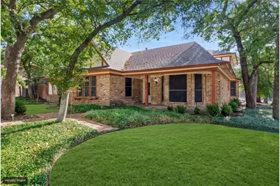 615 Country Green Lane, Arlington, TX 76011 - Photo 1
