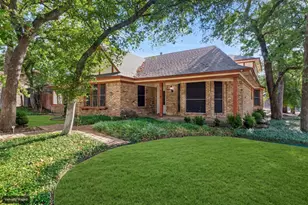 615 Country Green Ln, Arlington, TX 76011 - Photo 1