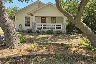 407 E Bois D Arc St, Leonard, TX 75452 - Photo 1