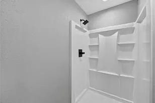 2760 Hollandale Ln, Farmers Branch, TX 75234 - Photo 10