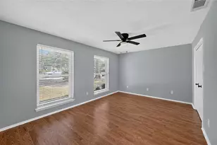 2760 Hollandale Ln, Farmers Branch, TX 75234 - Photo 4
