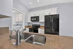 2760 Hollandale Ln, Farmers Branch, TX 75234 - Photo 16
