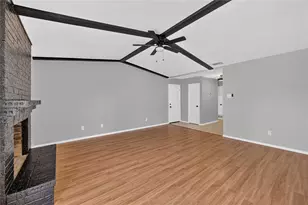 2760 Hollandale Ln, Farmers Branch, TX 75234 - Photo 8