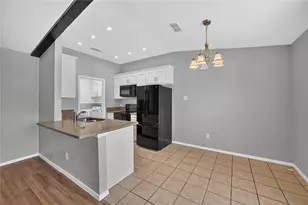 2760 Hollandale Ln, Farmers Branch, TX 75234 - Photo 10