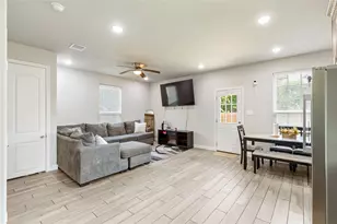 105 Lamar St, Hillsboro, TX 76645 - Photo 6