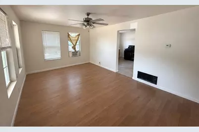 711 Kerley Street, Denton, TX 76205 - Photo 6